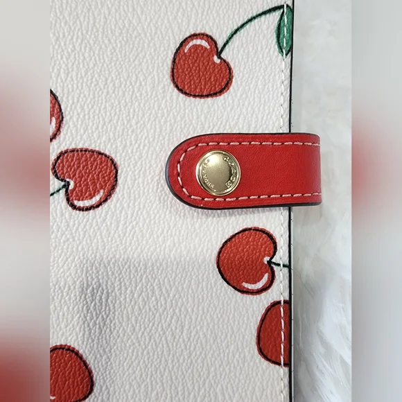 Coach Notebook - Picture 5 of 10